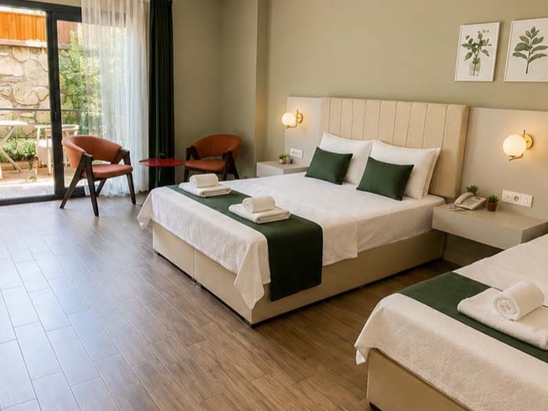 Deluxe Kısmi Deniz Manzaralı Çift Kişilik Oda